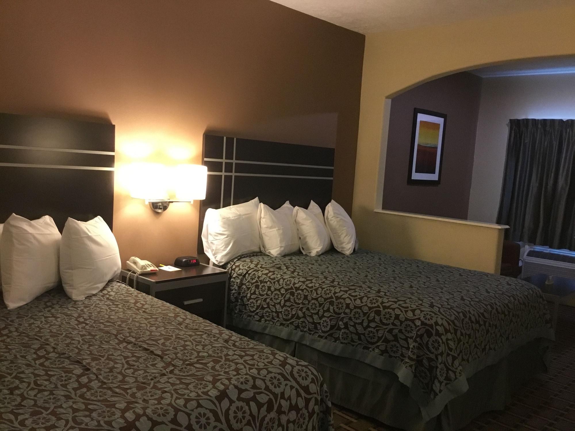 Days Inn & Suites By Wyndham Houston North - Spring Bagian luar foto